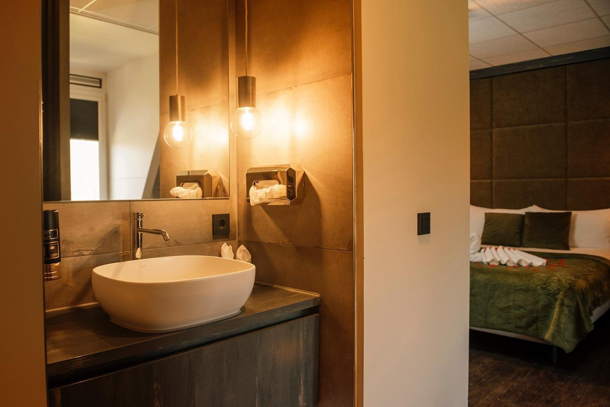 Eibergen Hotel De Kastanjefabriek מראה חיצוני תמונה